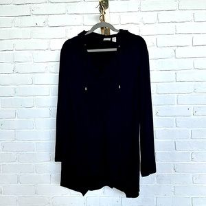 Chico’s Zenergy Pullover with hoodie. BLK. Chico’s size 2.